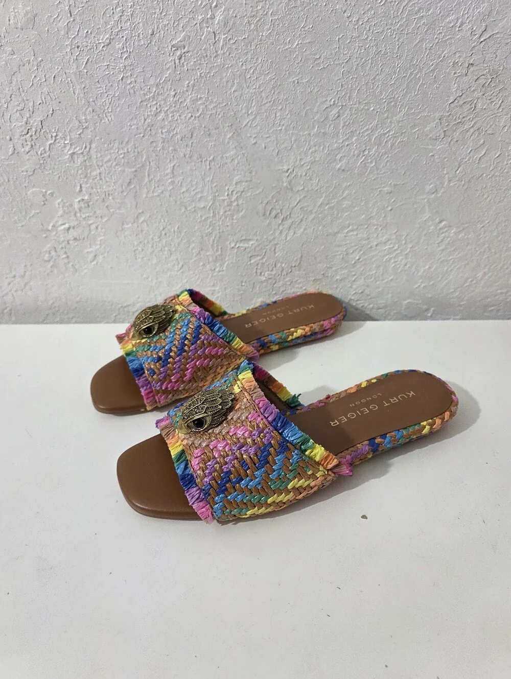 Kurt Geiger Multicolor Raffia Slide Sandals Slip-On Logo Rhinestone Women's Sz 6 - Picture 2 of 4